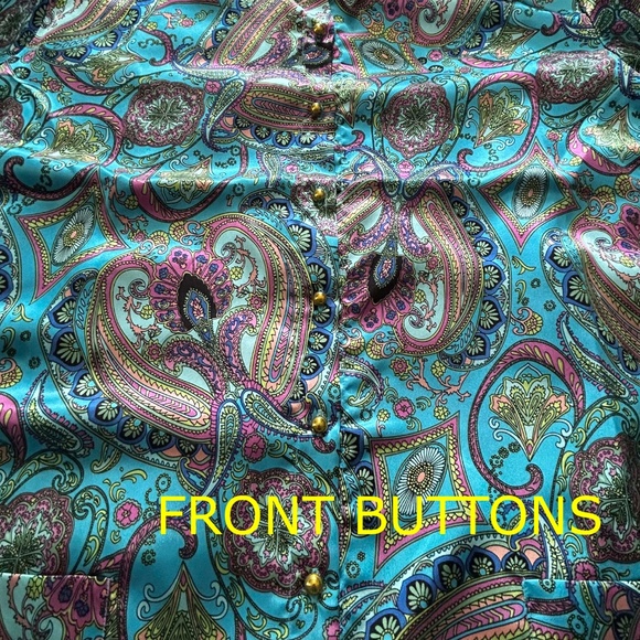 BLOUSE, SILKY POLYESTER, COLOUR: BLUE PAISLEY MIX, SIZE 3X, BUTTON CUFFS, BUTTON - Picture 8 of 12